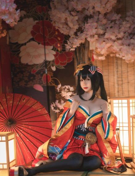 日韩制服丝袜在线_国语版全集