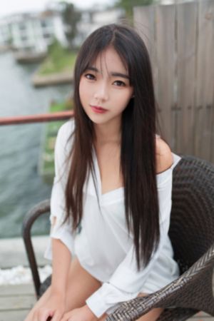 av超碰av超碰人人爱_无删减完整版在线观看